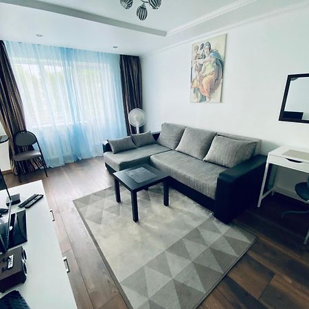 Fine Apartment 2 Jelgava Exteriör bild